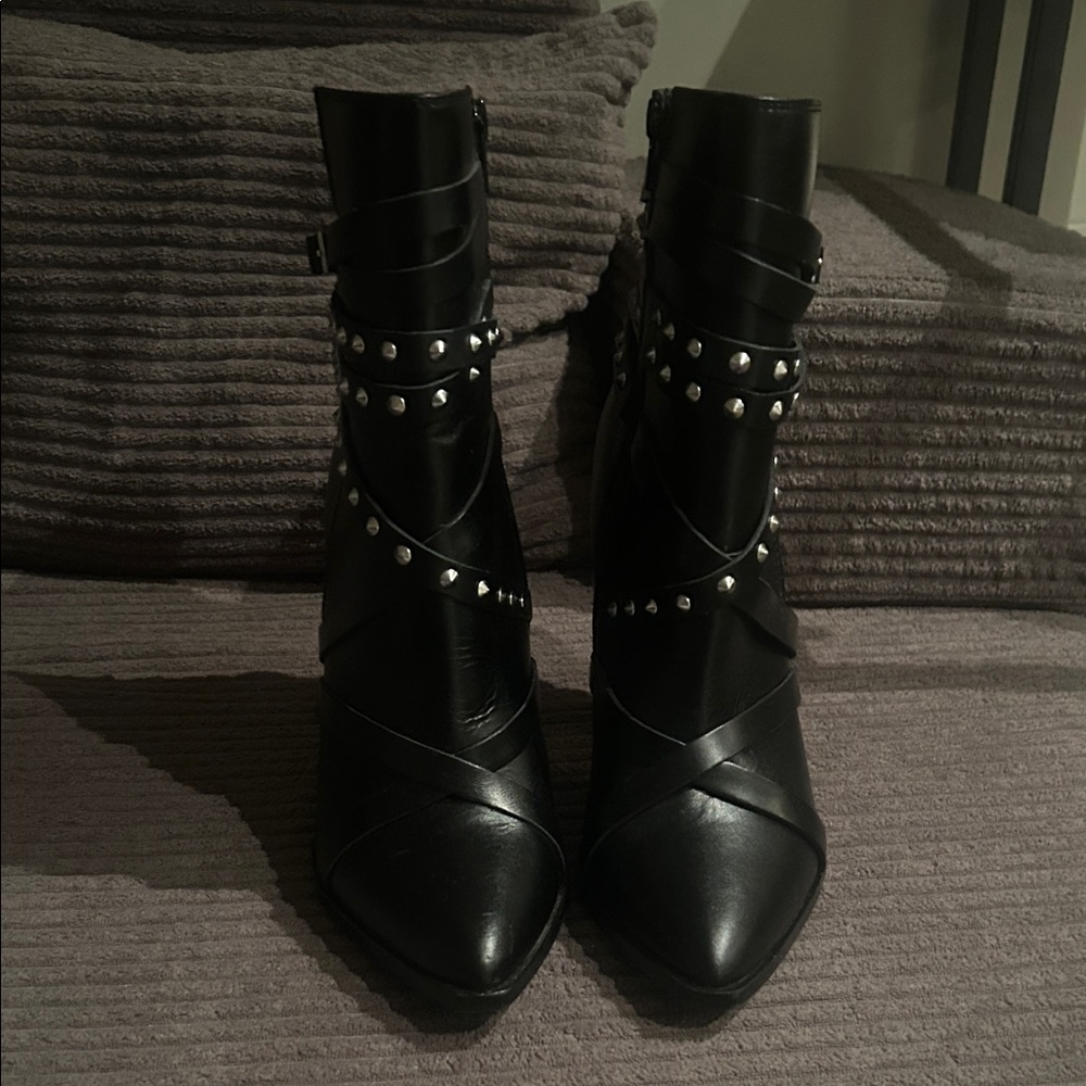 NWOB Studded Black Ankle Boots